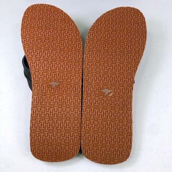 TOMMY Hilfiger Dilly Thong Flip Flop Sandals - Picture 7 of 8